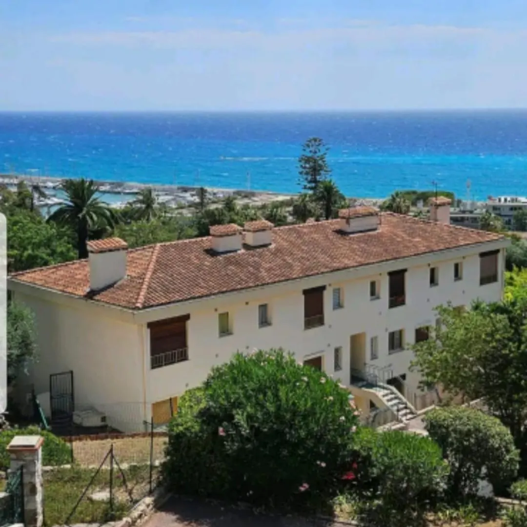 Chez Fanny Garavan Menton France